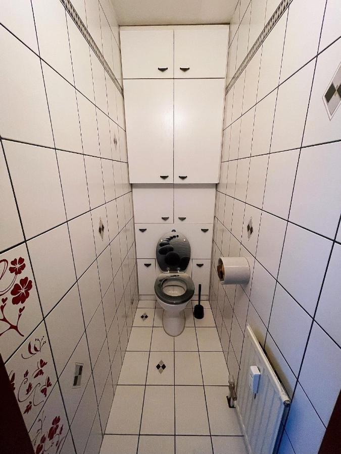 Schone Wohnung Mit Dachterrasse Wiedeń Zewnętrze zdjęcie